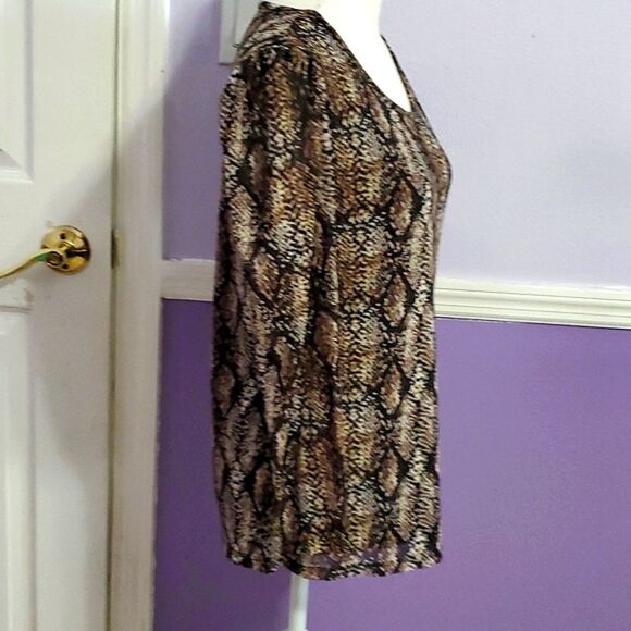 A Reason Snake Print Boho Chic Longsleeve Top - Picture 4 of 10